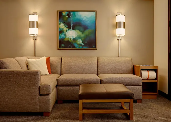 Hyatt Place Fort Worth / Cityview