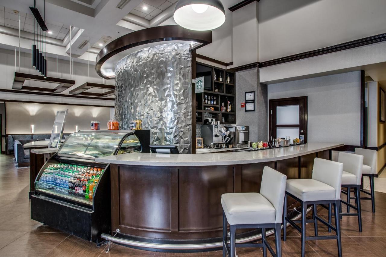 Hyatt Place Worth / Cityview