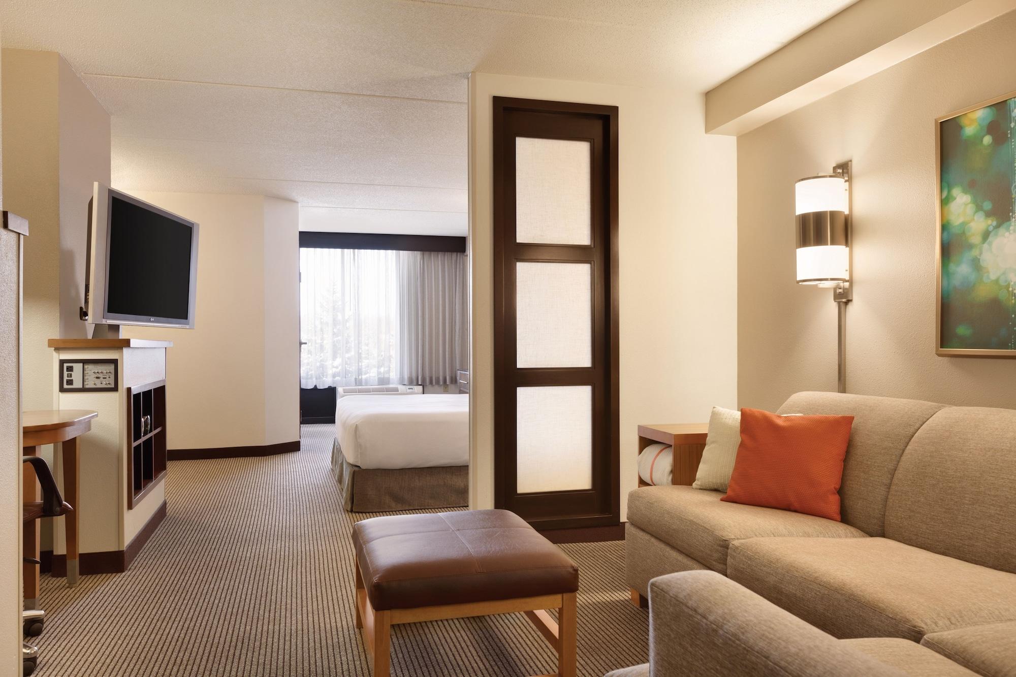 Hyatt Place Worth / Cityview Fort Worth