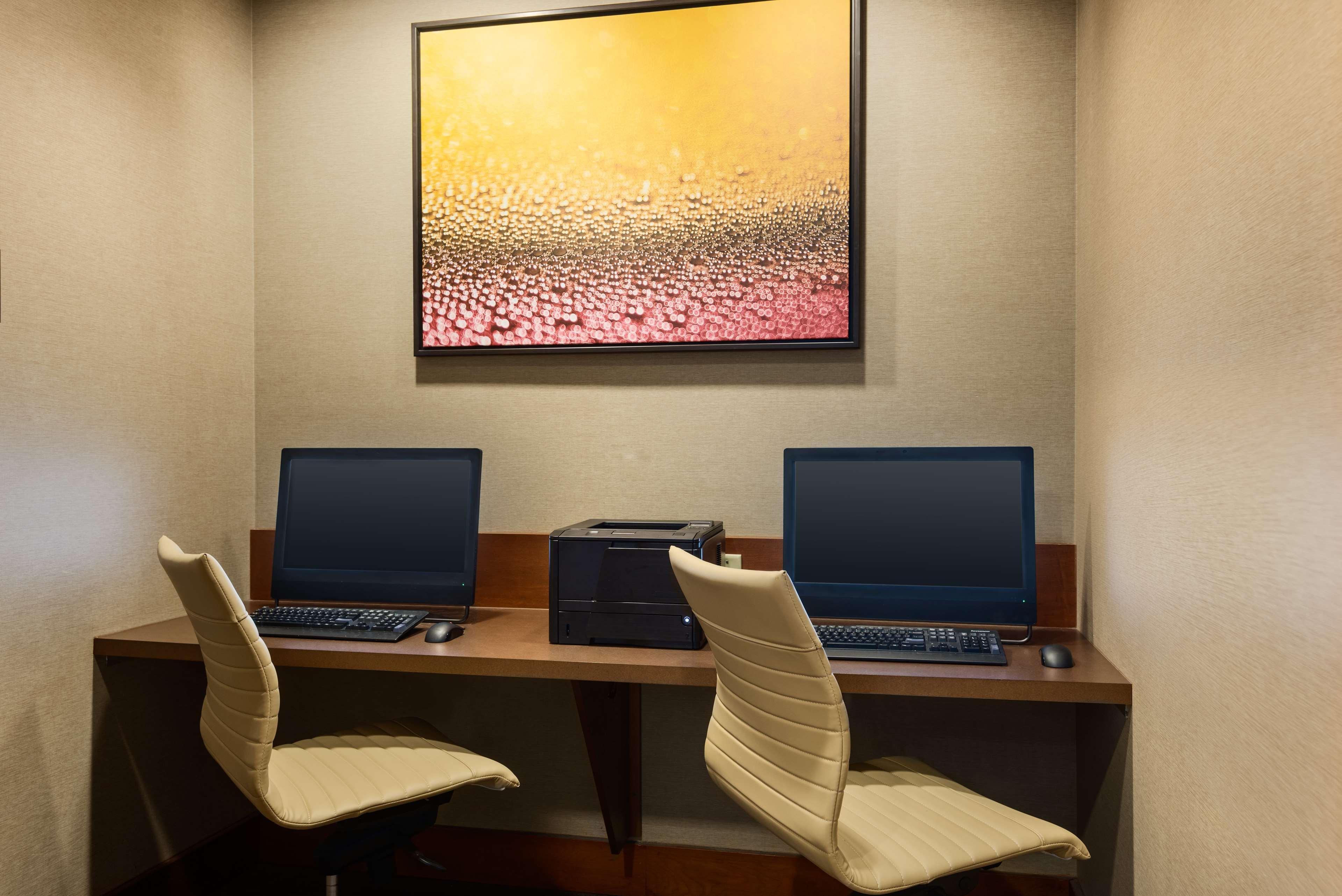 Hotel Hyatt Place Worth / Cityview 3*